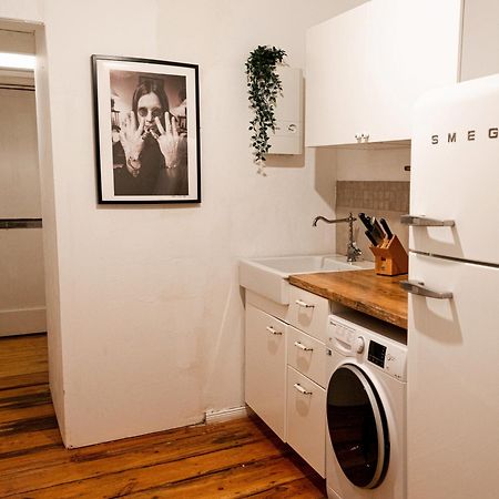 Boutique Altbau Apartment Berlin Bagian luar foto