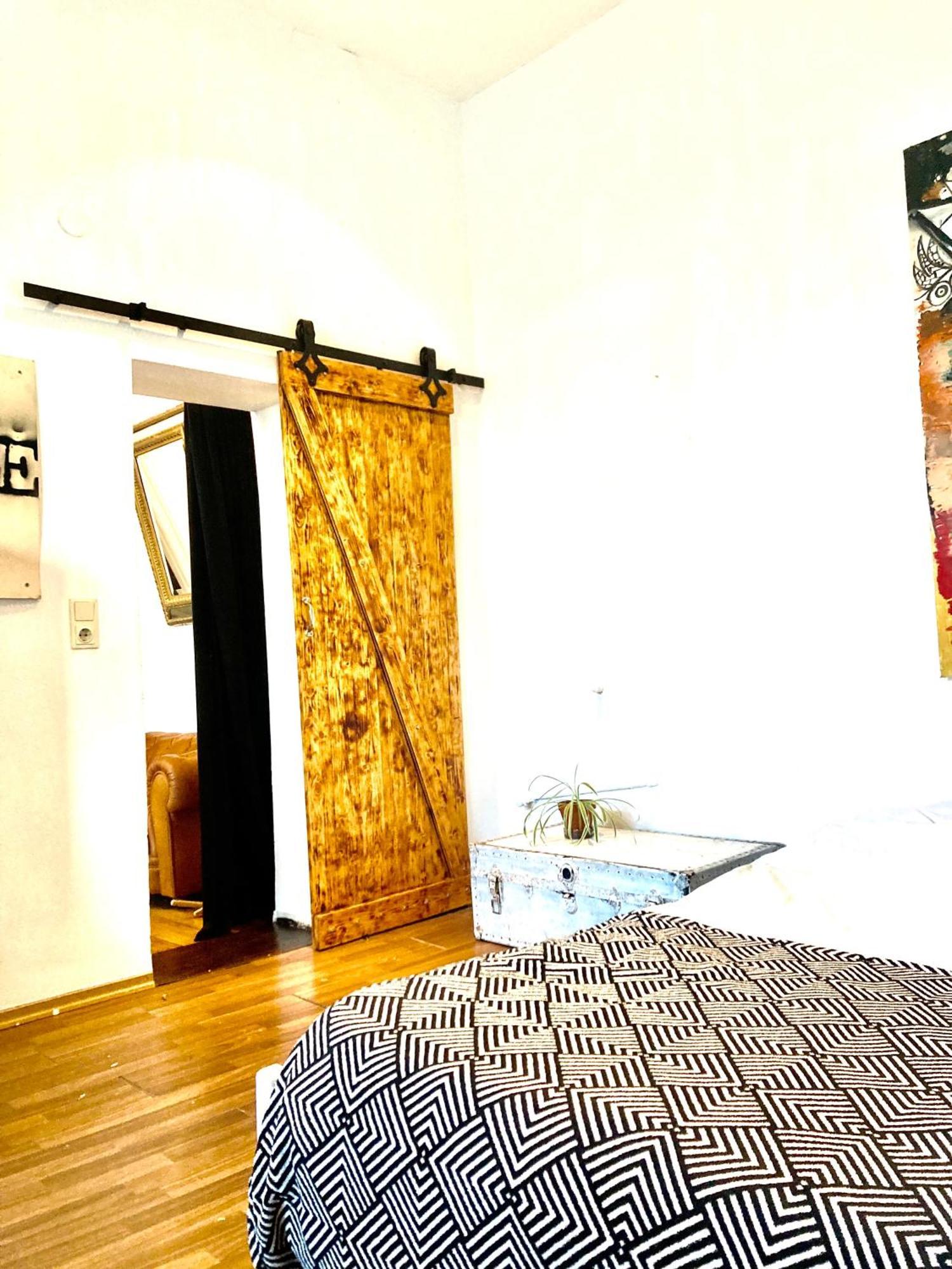 Boutique Altbau Apartment Berlin Bagian luar foto