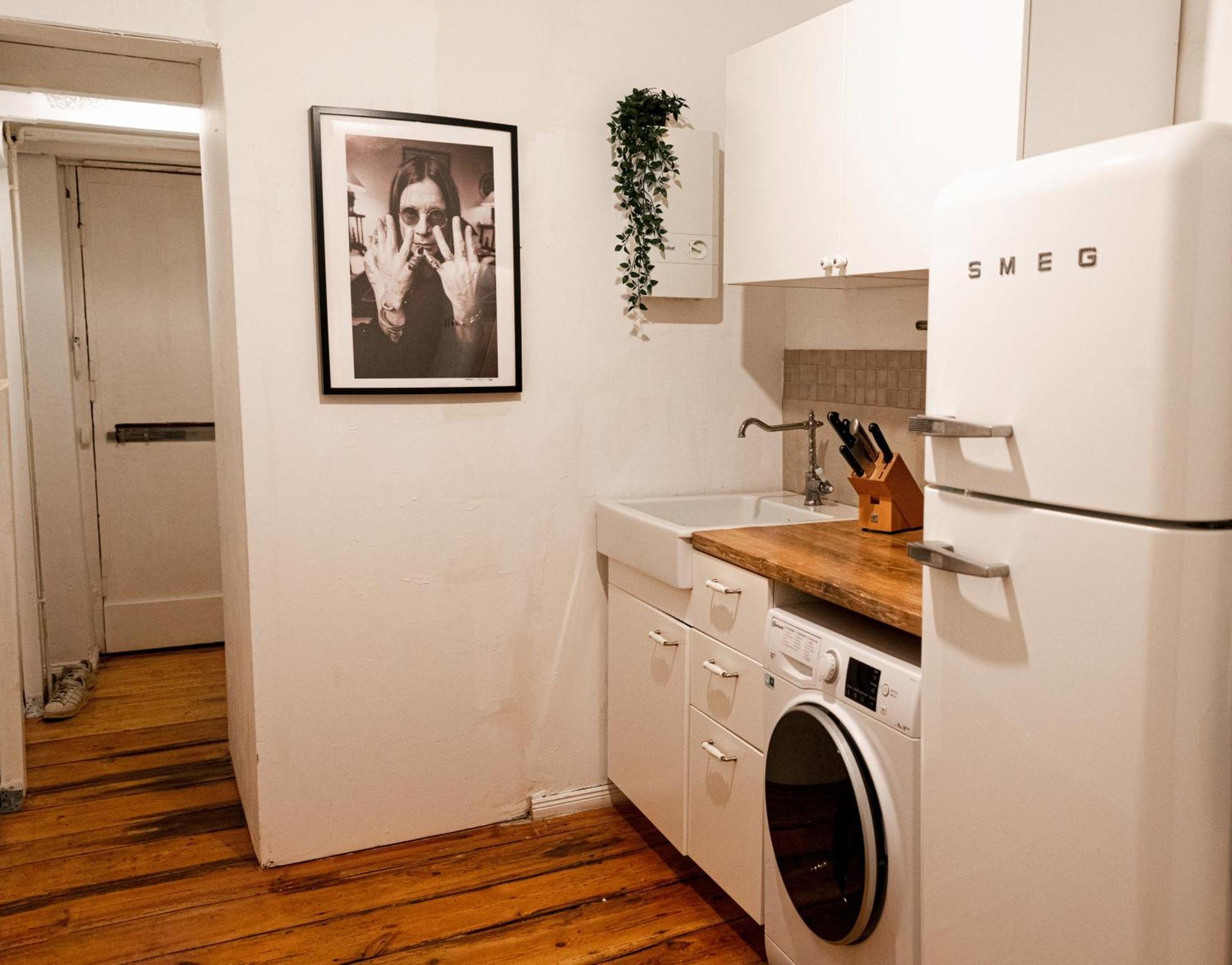 Boutique Altbau Apartment Berlin Bagian luar foto